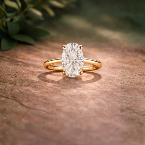 Aurora Oval Solitaire